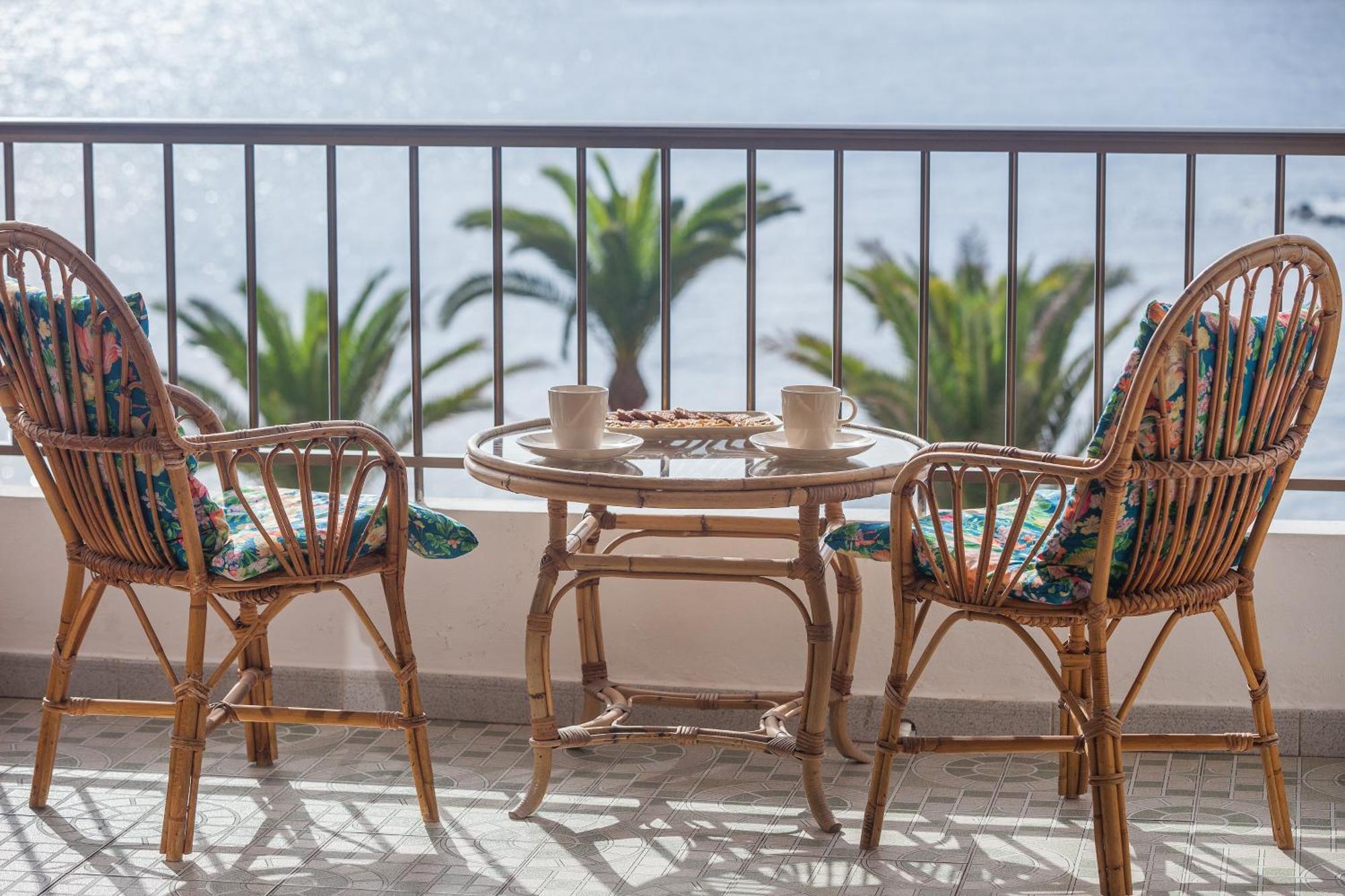 Casa De Franco - Ocean View, Terrace, Balcony, 50M From Playa La Arena, Fibre Net Apartment Puerto de Santiago  Exterior photo
